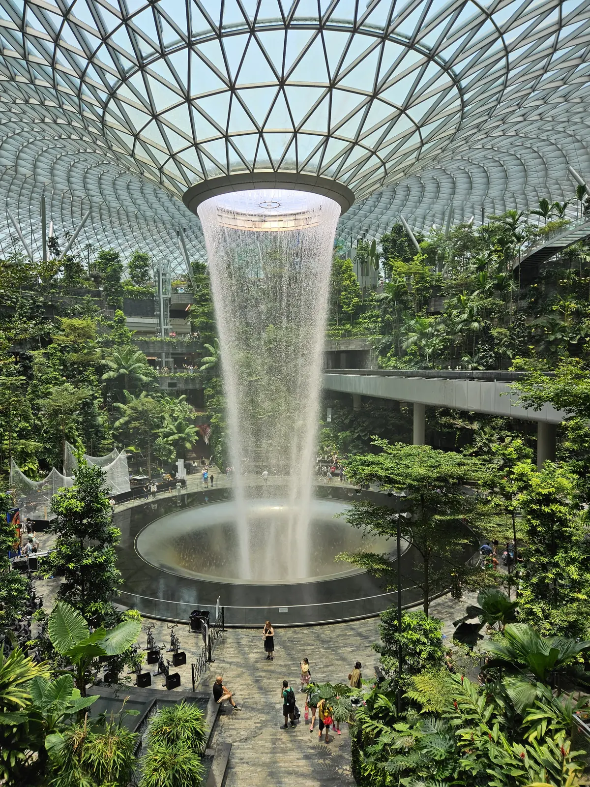 Rain Vortex im Jewel Changi Airport in Singapur